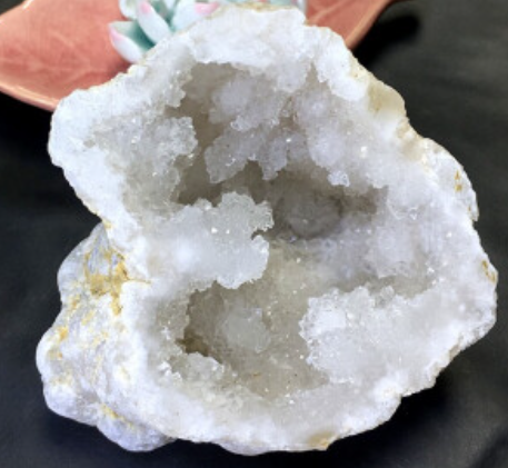 天然白瑪瑙如何進(jìn)口清關(guān)，您知道多少呢？